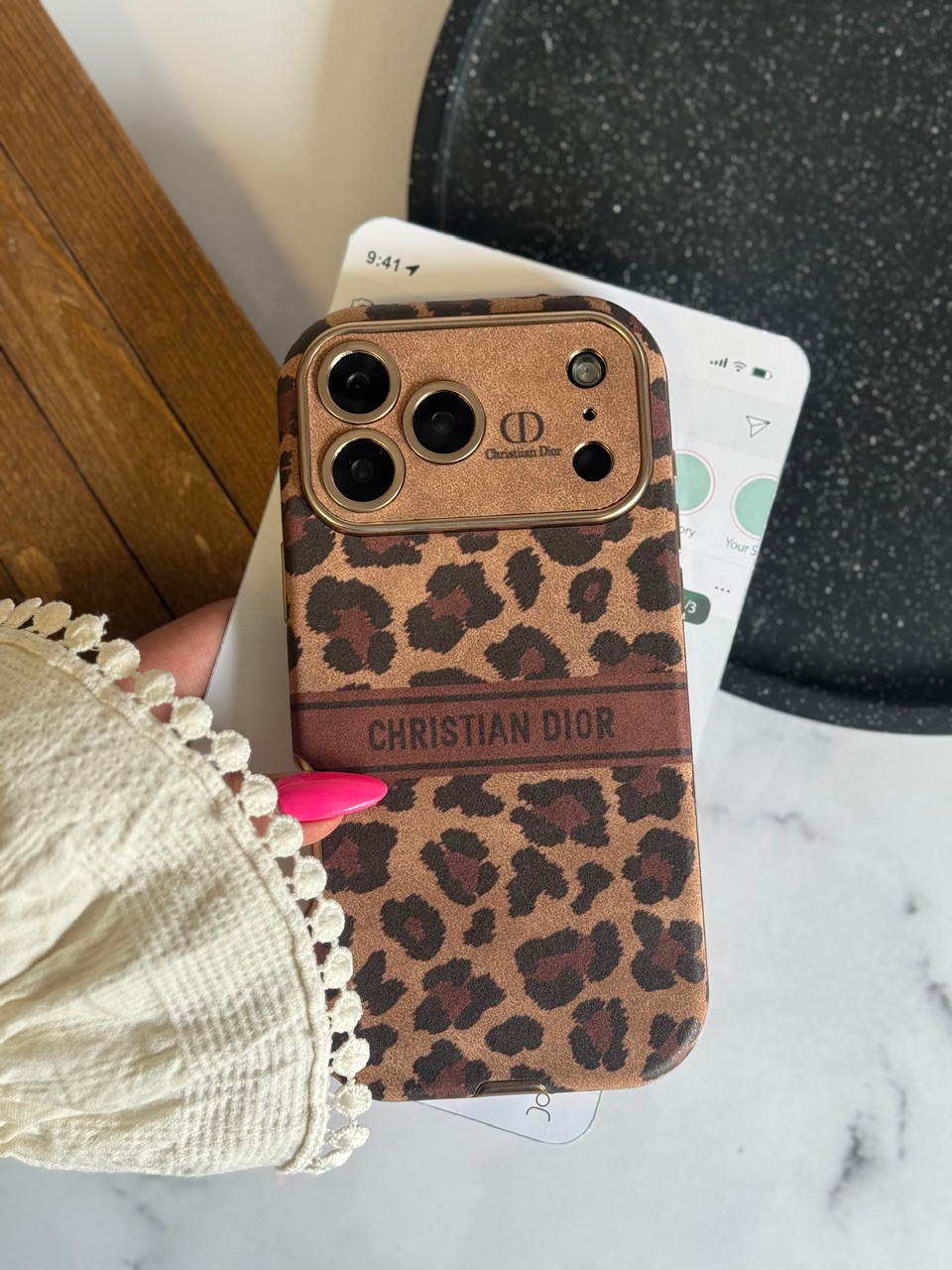 قاب Dior Leopard Golden آیفون