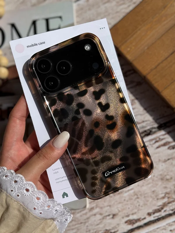 قاب Land of the Leopards آیفون