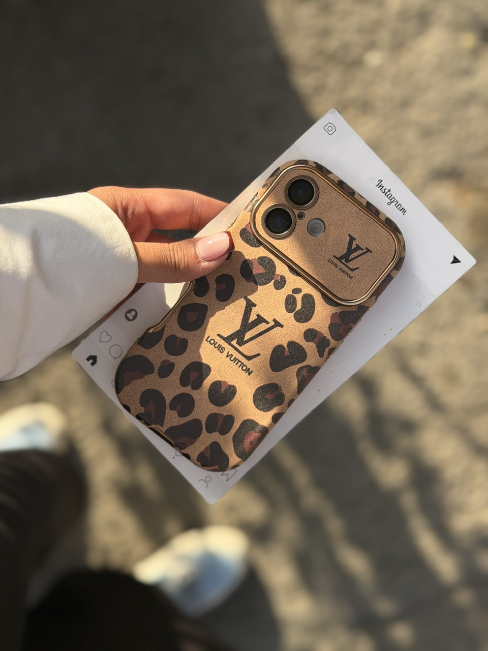 قاب Louis Vuitton Leopard Golden آیفون